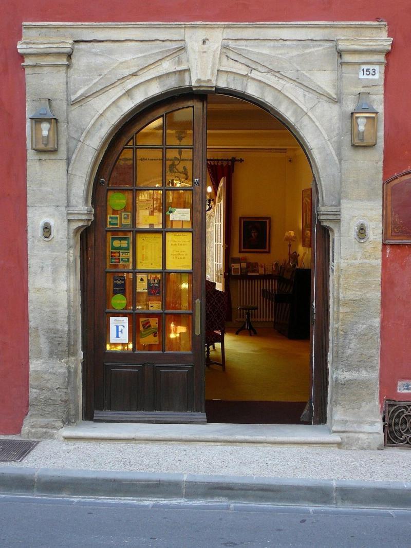 Hotel Du Fiacre Carpentras Ngoại thất bức ảnh