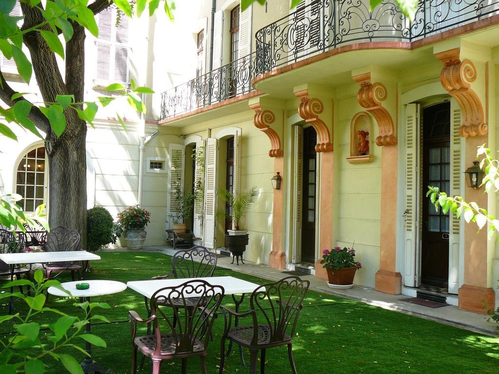 Hotel Du Fiacre Carpentras Ngoại thất bức ảnh