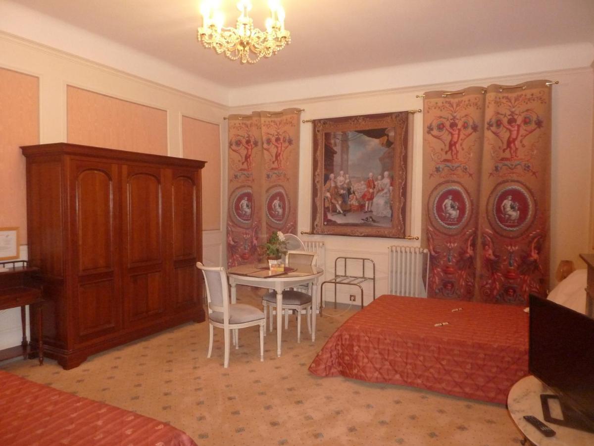 Hotel Du Fiacre Carpentras Ngoại thất bức ảnh